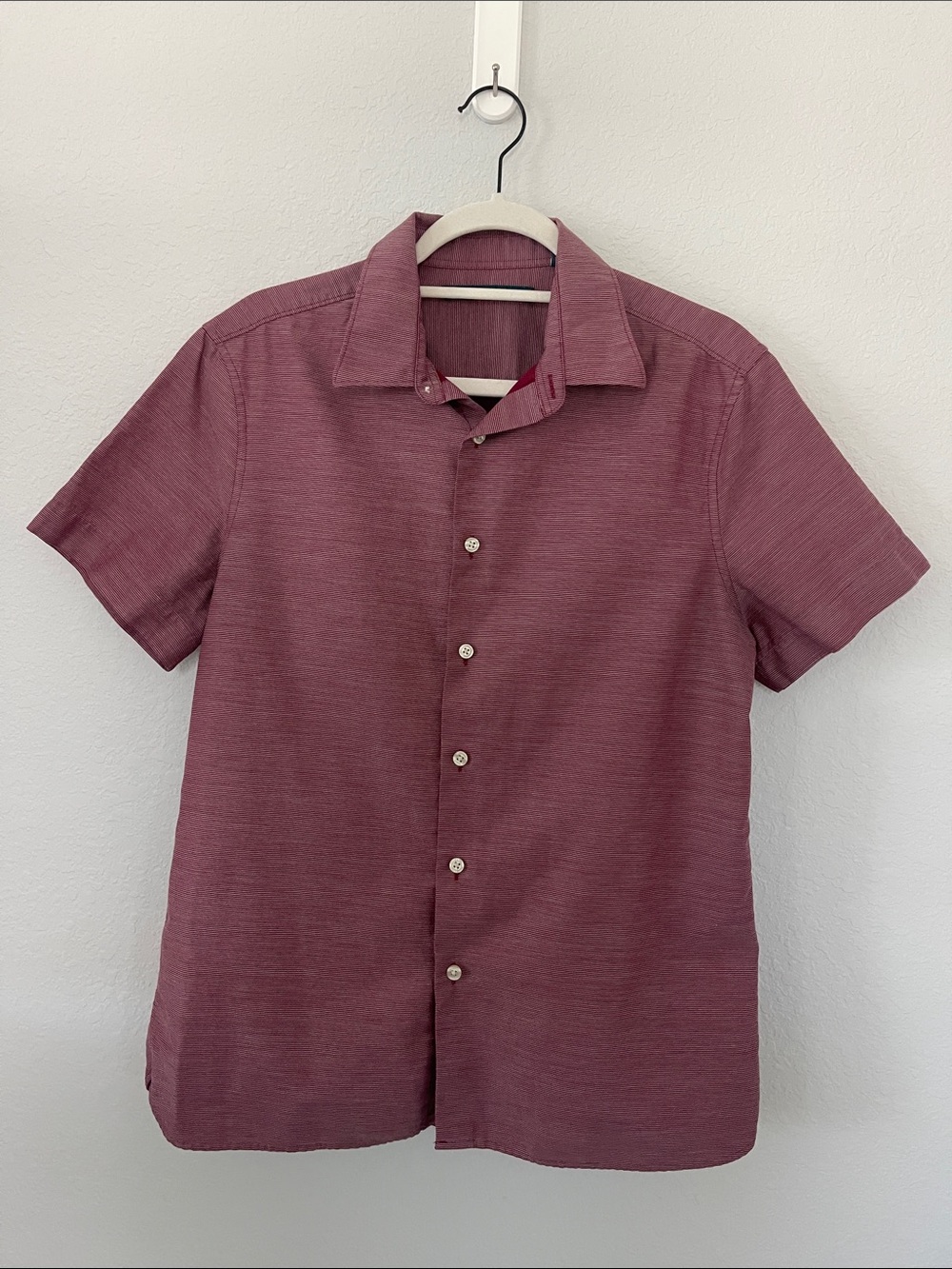 Perry Ellis Short Sleeve Button-Down Shirt - Burgundy Size M